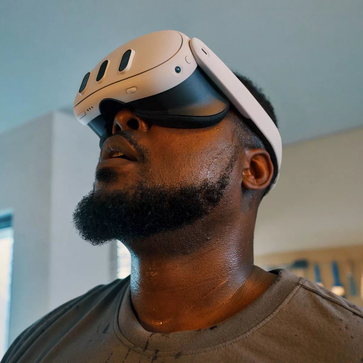 Meta Quest 3 512GB All-In-One Mixed Reality Headset – Includes a 3-Month Trial of Meta Horizon+: USB-C & Wi-Fi Connectivity